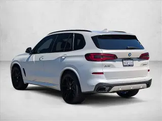 Vehículo de Actividad Deportiva BMW X5 2023 AWD xDrive40i 4 puertas