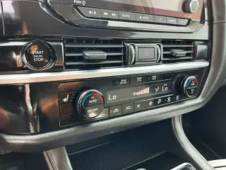 Nissan Pathfinder 2025 AWD SV 4 puertas SUV