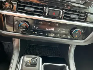Nissan Pathfinder 2025 AWD SV 4 puertas SUV