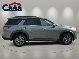 Nissan Pathfinder 2025 AWD SV 4 puertas SUV
