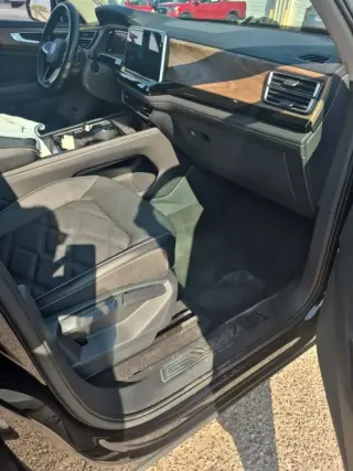 Volkswagen Atlas 2025 AWD SE 4Motion 4 puertas SUV con Tecnología