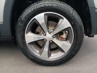 Jeep Cherokee 2019 4x4 Limited 4 puertas SUV