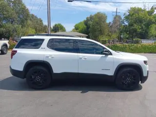 GMC Acadia 2022 SLE 4 puertas SUV