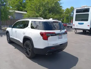 GMC Acadia 2022 SLE 4 puertas SUV