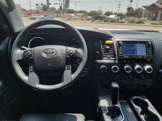 Toyota Sequoia 2021 4x4 Nightshade 4 puertas SUV