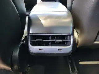 Tesla Model 3 2018 Mid Range 4 puertas Fastback
