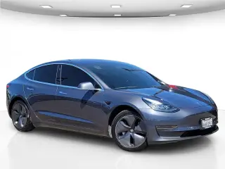 Tesla Model 3 2018 Mid Range 4 puertas Fastback