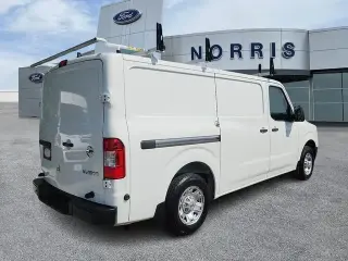 Nissan NV 2021 1500 S 3 puertas Van de Carga