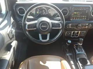 Jeep Wrangler 2023 4x4 Sahara 4xe 4 puertas SUV