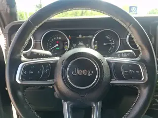 Jeep Wrangler 2023 4x4 Sahara 4xe 4 puertas SUV