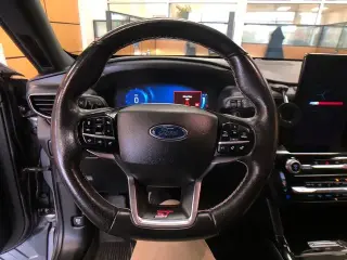 Ford Explorer 2022 AWD ST SUV de 4 puertas