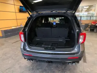 Ford Explorer 2022 AWD ST SUV de 4 puertas