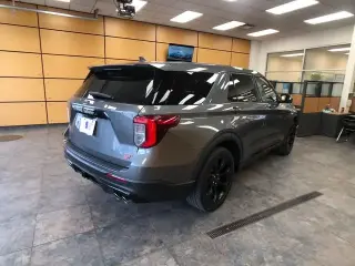 Ford Explorer 2022 AWD ST SUV de 4 puertas