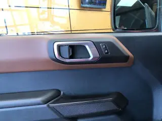Ford Bronco 2024 4x4 Outer Banks 4 puertas SUV