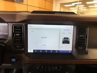 Ford Bronco 2024 4x4 Outer Banks 4 puertas SUV