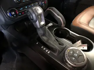 Ford Bronco 2024 4x4 Outer Banks 4 puertas SUV