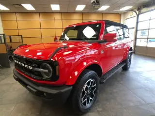 Ford Bronco 2024 4x4 Outer Banks 4 puertas SUV