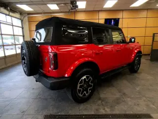 Ford Bronco 2024 4x4 Outer Banks 4 puertas SUV