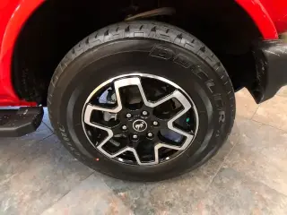 Ford Bronco 2024 4x4 Outer Banks 4 puertas SUV