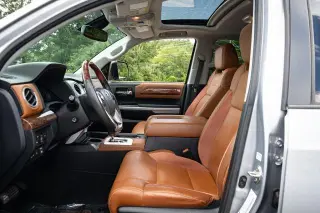 Toyota Tundra 2018 4x4 Edición 1794 4 puertas CrewMax Cab Pickup SB (5.7L V8 FFV)