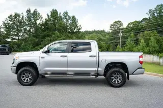Toyota Tundra 2018 4x4 Edición 1794 4 puertas CrewMax Cab Pickup SB (5.7L V8 FFV)