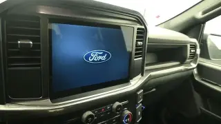 Ford F-150 2025 4x4 STX 4 puertas SuperCrew 5.5 pies SB