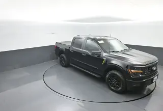 Ford F-150 2025 4x4 STX 4 puertas SuperCrew 5.5 pies SB