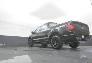 Ford F-150 2025 4x4 STX 4 puertas SuperCrew 5.5 pies SB