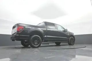 Ford F-150 2025 4x4 STX 4 puertas SuperCrew 5.5 pies SB