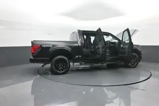 Ford F-150 2025 4x4 STX 4 puertas SuperCrew 5.5 pies SB