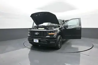 Ford F-150 2025 4x4 STX 4 puertas SuperCrew 5.5 pies SB