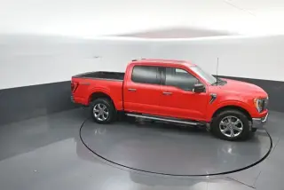 Ford F-150 2023 4x4 XLT 4 puertas SuperCrew 5.5 pies. SB