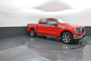 Ford F-150 2023 4x4 XLT 4 puertas SuperCrew 5.5 pies. SB