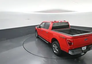 Ford F-150 2023 4x4 XLT 4 puertas SuperCrew 5.5 pies. SB
