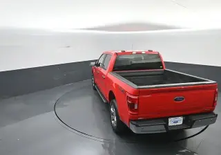 Ford F-150 2023 4x4 XLT 4 puertas SuperCrew 5.5 pies. SB