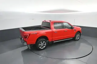 Ford F-150 2023 4x4 XLT 4 puertas SuperCrew 5.5 pies. SB