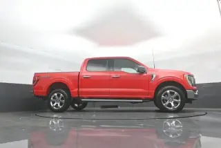 Ford F-150 2023 4x4 XLT 4 puertas SuperCrew 5.5 pies. SB