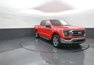 Ford F-150 2023 4x4 XLT 4 puertas SuperCrew 5.5 pies. SB