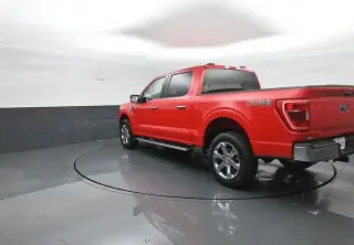 Ford F-150 2023 4x4 XLT 4 puertas SuperCrew 5.5 pies. SB