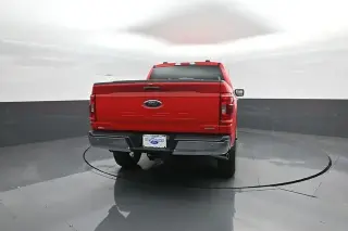 Ford F-150 2023 4x4 XLT 4 puertas SuperCrew 5.5 pies. SB