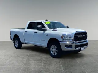 Ram 2500 2024 4x4 Big Horn Cabina Crew 4 puertas 6.3 pies. Pickup SB