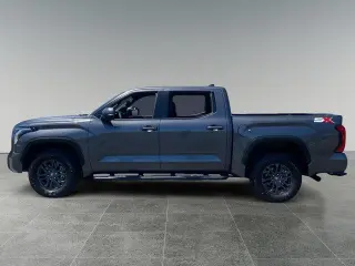 Toyota Tundra 2025 4x4 SR5 4 puertas CrewMax Cab Pickup SB