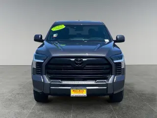 Toyota Tundra 2025 4x4 SR5 4 puertas CrewMax Cab Pickup SB