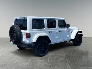 Jeep Wrangler 2024 4x4 Sahara 4xe 4 puertas SUV