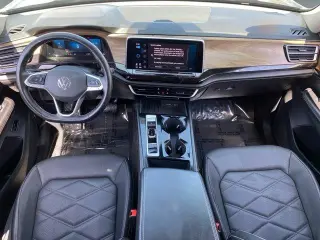 Volkswagen Atlas 2025 SE 4 puertas SUV con Tecnología
