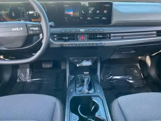 Kia K4 2025 LXS 4 puertas Sedan