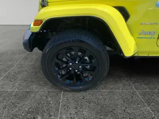 Jeep Wrangler 2024 4x4 Sahara 4xe 4 puertas SUV