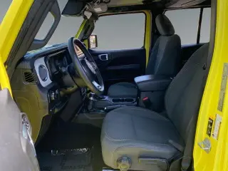 Jeep Wrangler 2024 4x4 Sahara 4xe 4 puertas SUV