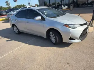 Toyota Corolla 2018 SE 4 puertas Sedán 6M