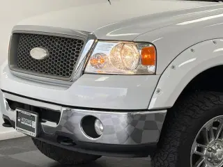 Ford F-150 2007 Lariat 4 puertas SuperCrew 4x4 Styleside 5.5 pies. SB